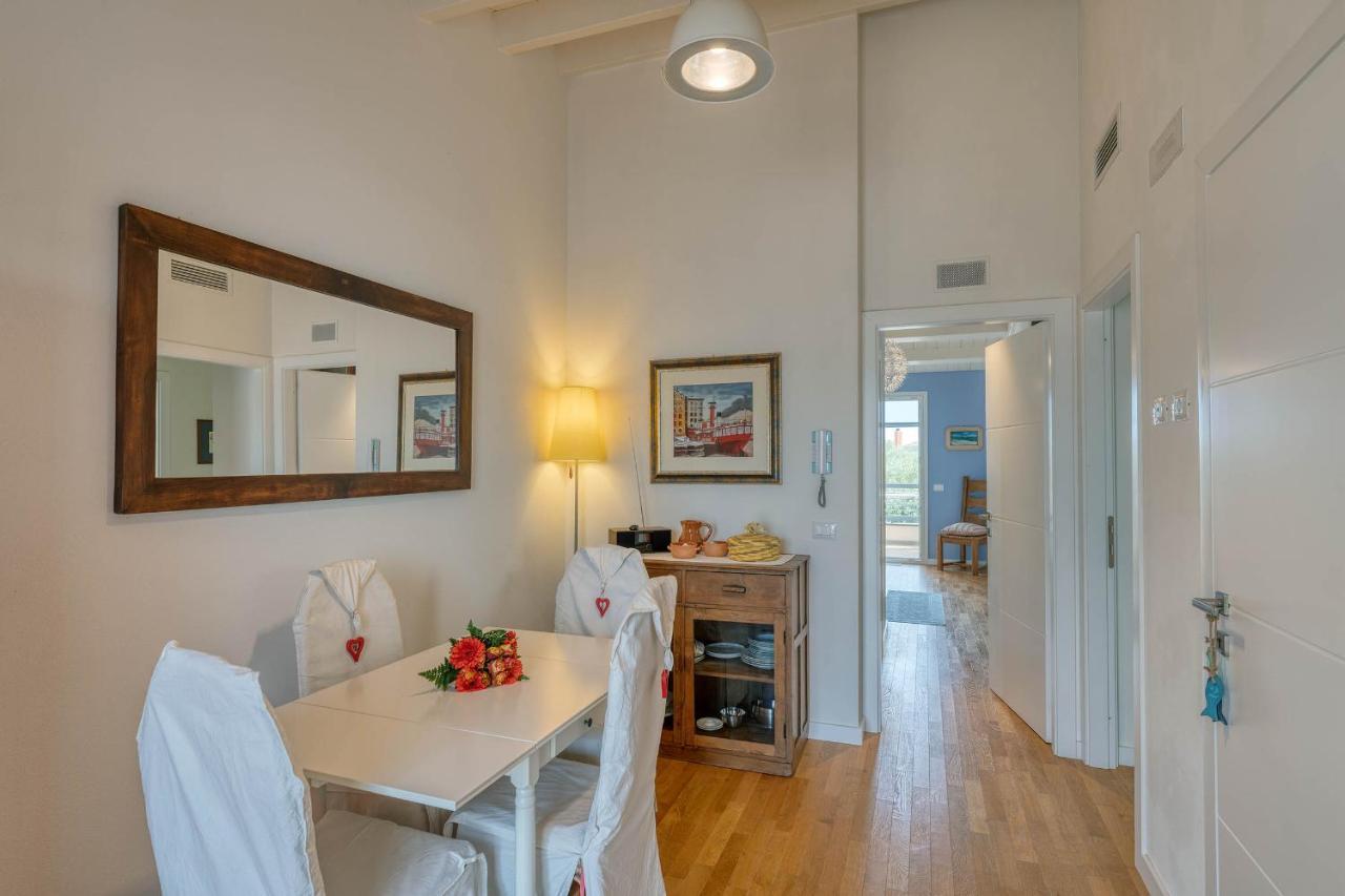 La Casa Degli Ulivi Appartamento In Villa Con Patio Quartu SantʼElena Exterior foto